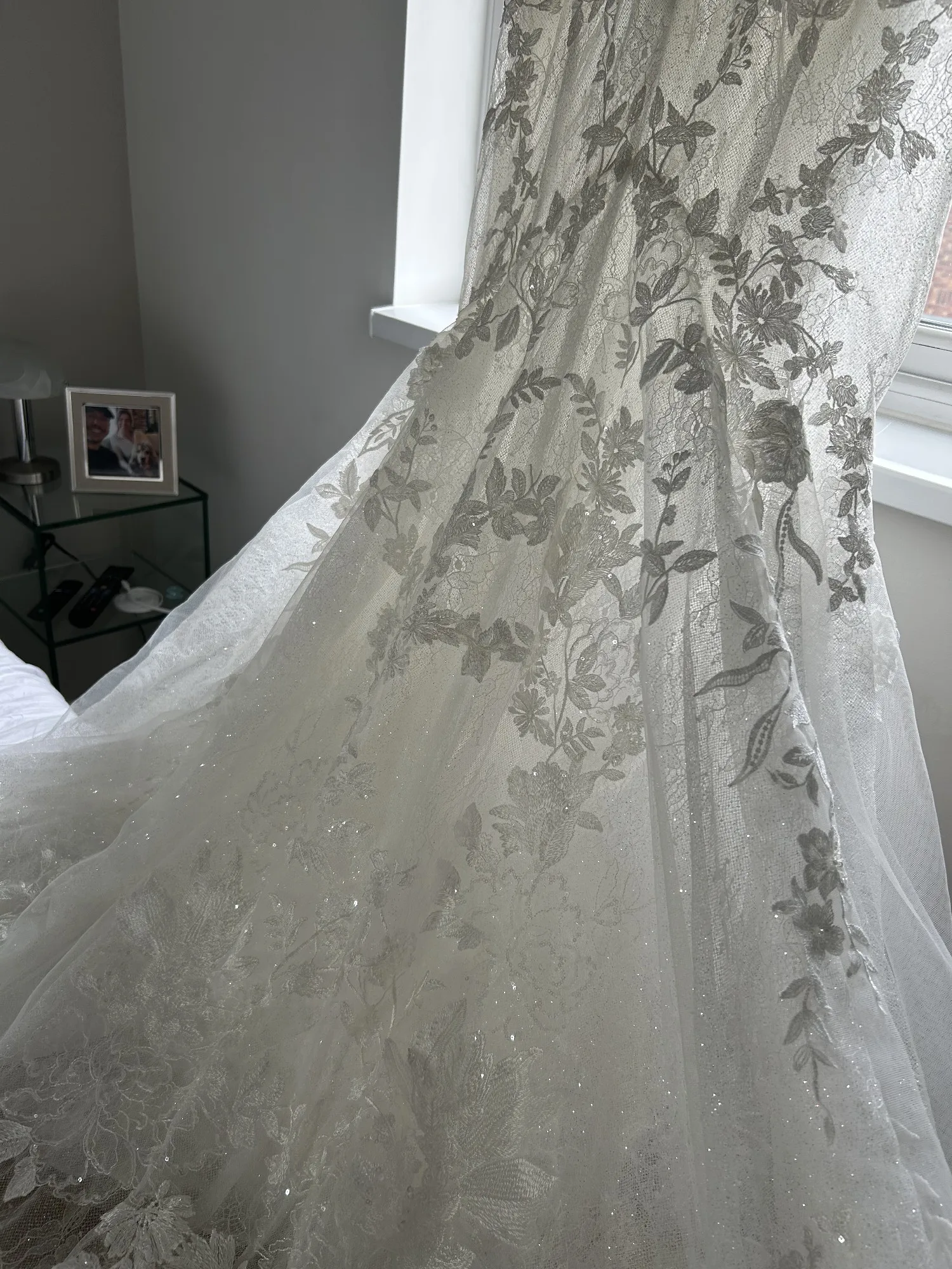 Aangepaste 2026 witte elegante fishtail rok bruiloft kant stickers riem decoratie vestido de novia geschikt voor bruiloft