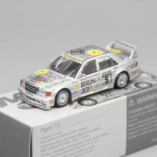 1:64 Mercedes-Benz AMG992 Berlin Bear DTM 190E EVO II 2 Racing Model Collection Display