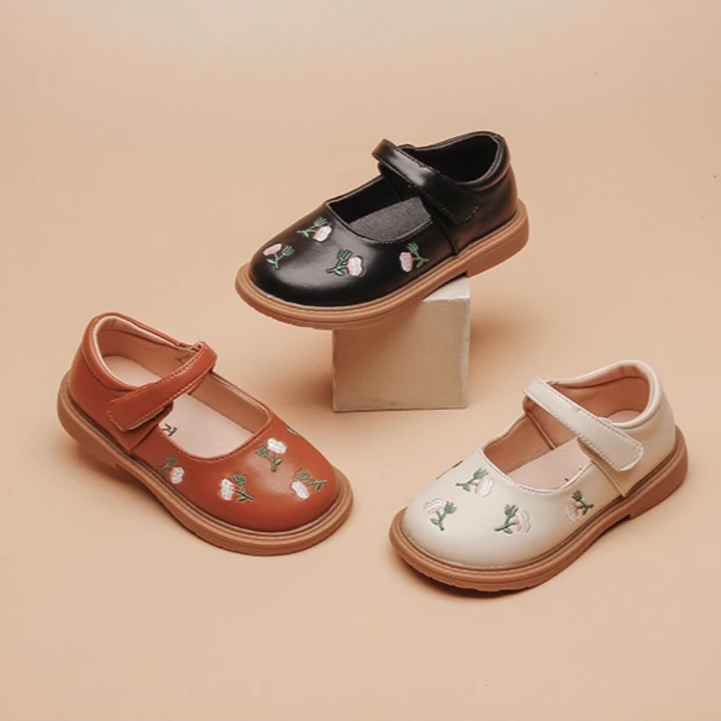 

Классические детские туфли с вышивкой для девочек, модные кожаные туфли для принцесс, повседневные туфли Мэри Джейн для детей на свадьбу и вечеринку