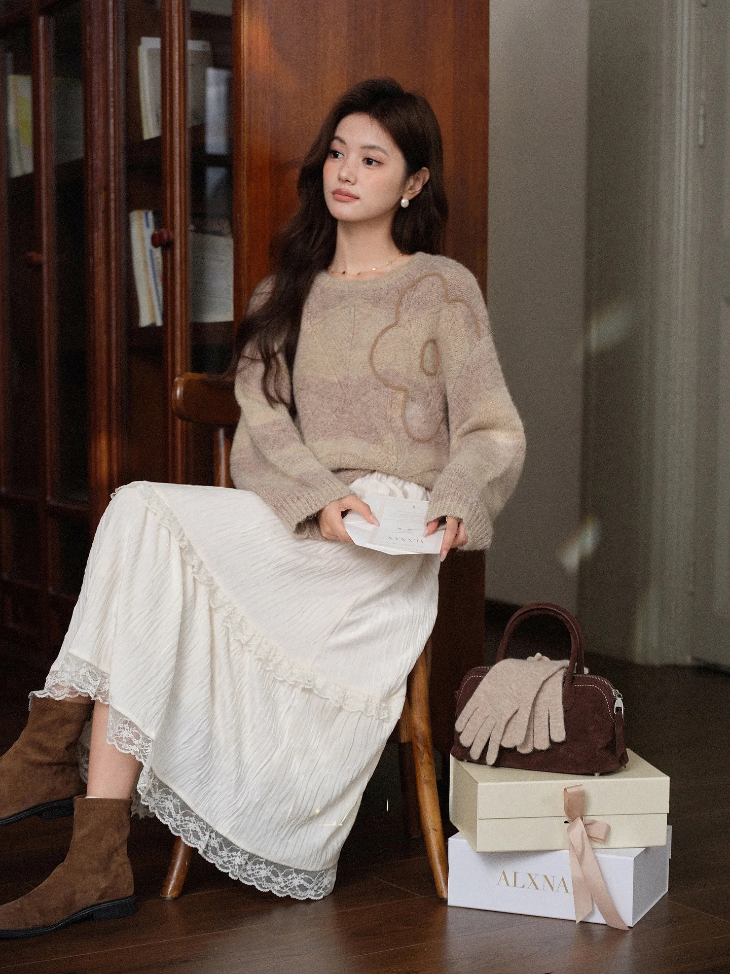 

South Deer Lazy Sle Women's Knitwear Coffee Flower Color Loose Fit Long Sve Crew Ne Sweater for Autumn Season
