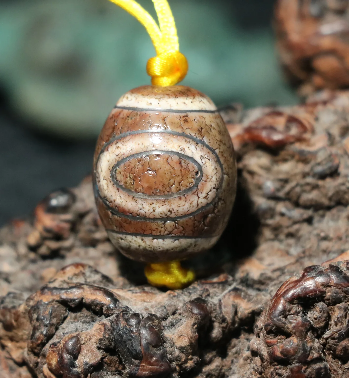 Treasure Unique Ultra Magic Power Tibetan Old Agate One Eyed Peak Silver Inlay Daluo Dzi Bead Amulet5A $$$ Timestown UPD22