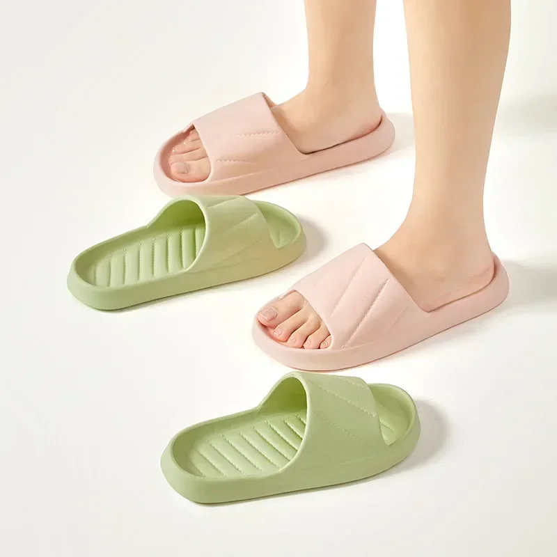 

Ladies' Slippers Summer Thick Sole EVA Soft Sandals, Men's Anti-Slip Beach Bathroom Indoor Leisure Slippers for Adults sandals