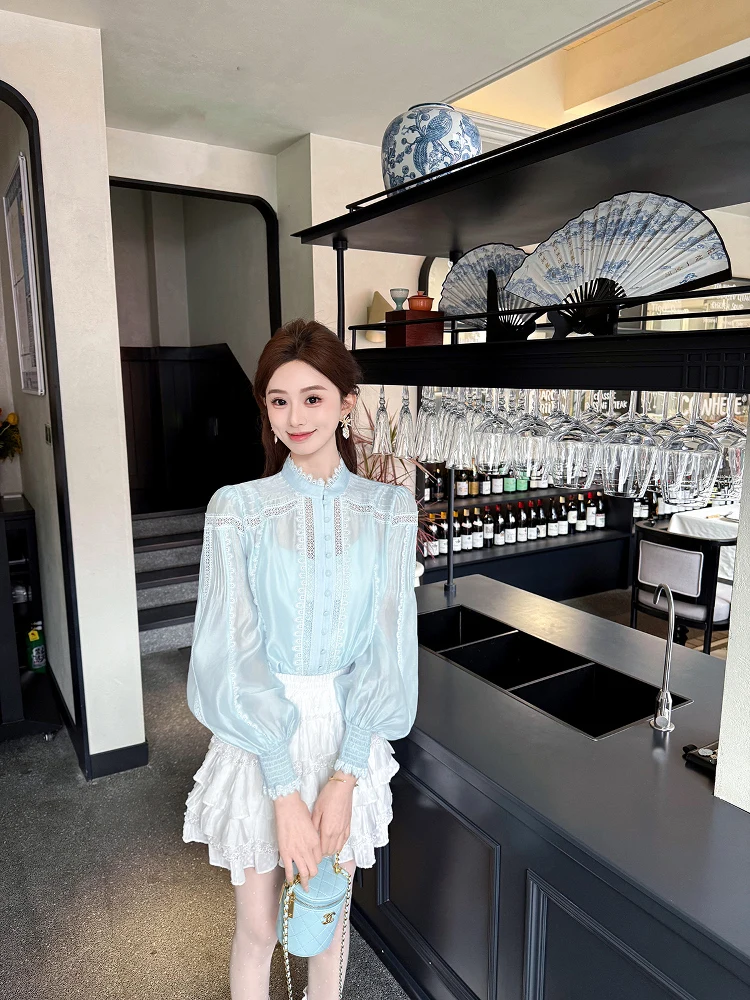 

Женская блузка Xiao Xiao Yu Iceland Mousse с вышивкой, воротником-стойкой и ажурными элементами, коллекция Весна 2025, новинка