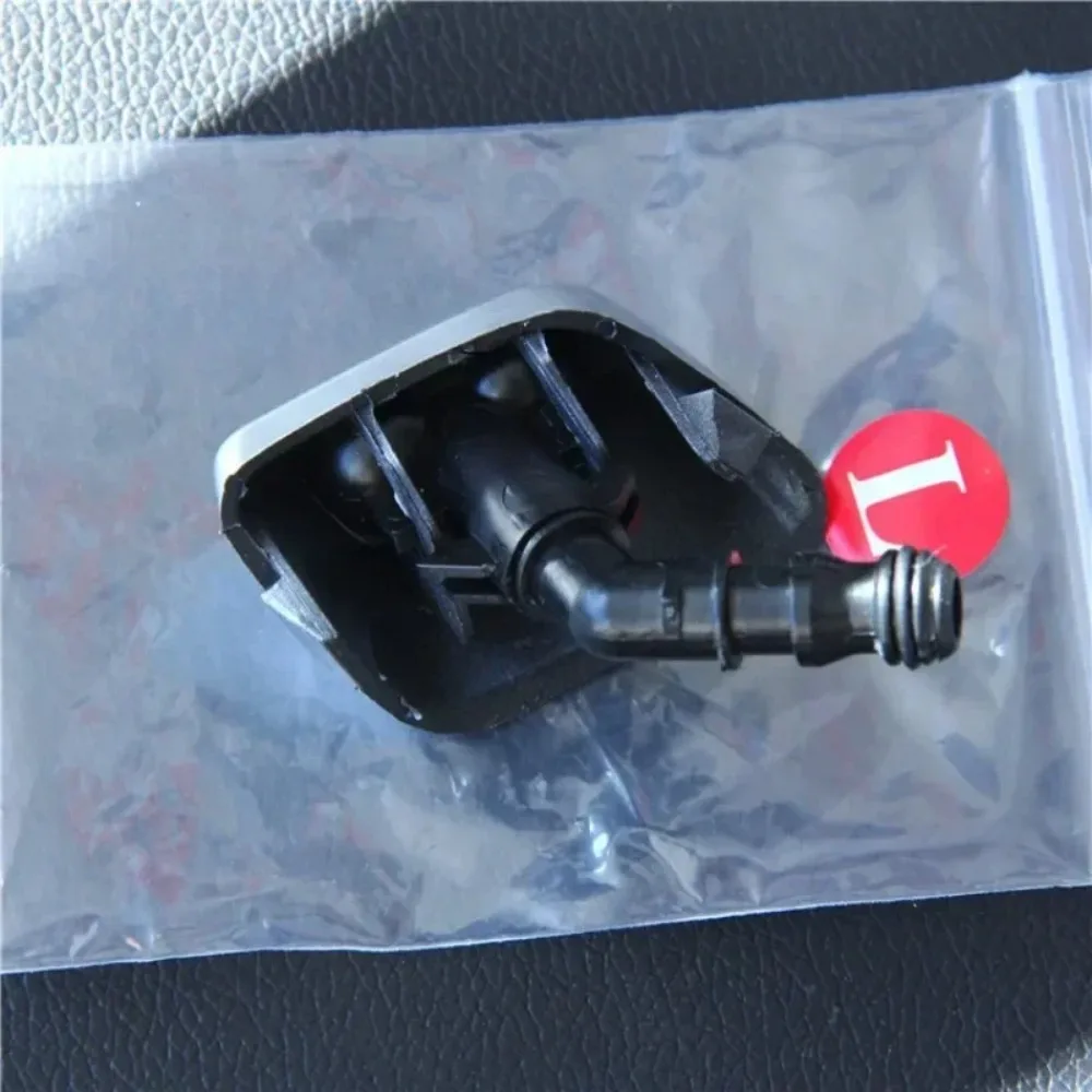 Auto Headlight Spray Nozzle Cover Left Right for Dodge Journey JCUV  for Fiat Freemont for Chrysler 300C Grand Voyager 2008 view 3