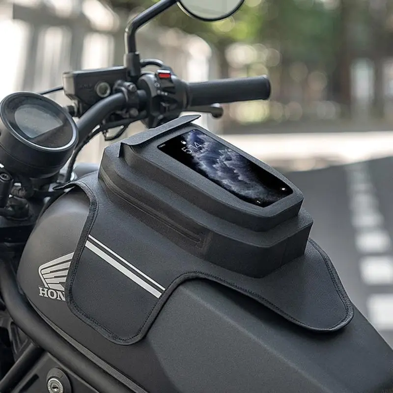 

A2UC Motorcycle Bag Oil Reservoir Waterproof Adjustable Straps for Commuters Adventure Seekers