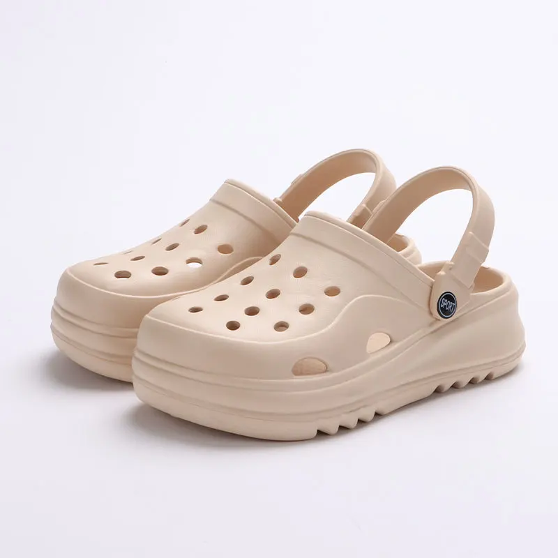 Women Clogs 2024 New Arrival Thick Platform Sandals Comfortable Fashion Slippers Summer Beach Slides