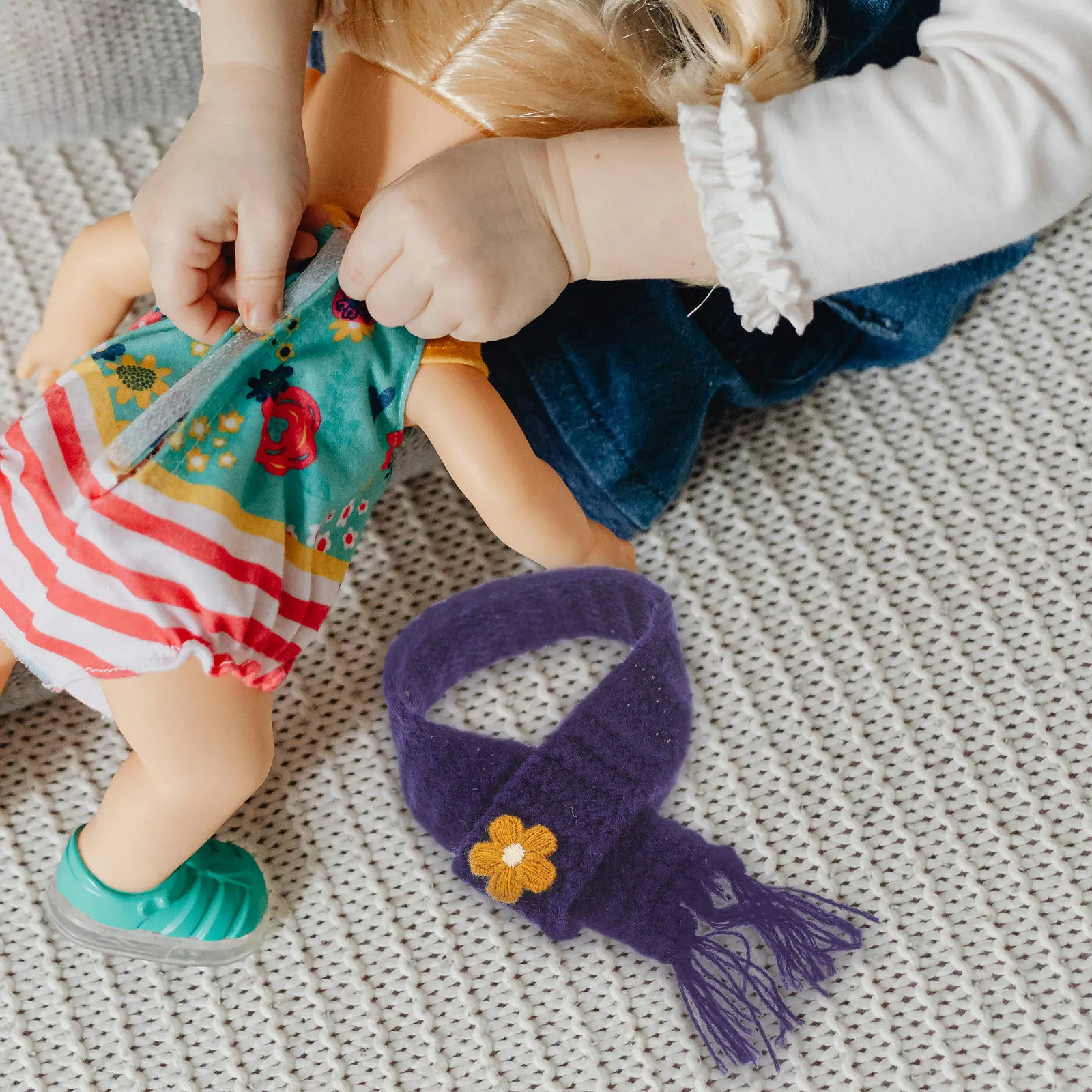 5 個のミニスカーフ柔らかい糸製のワインボトル用の調節可能なサイズ DIY 装飾パーティー記念品かわいいクラフトアクセサリー