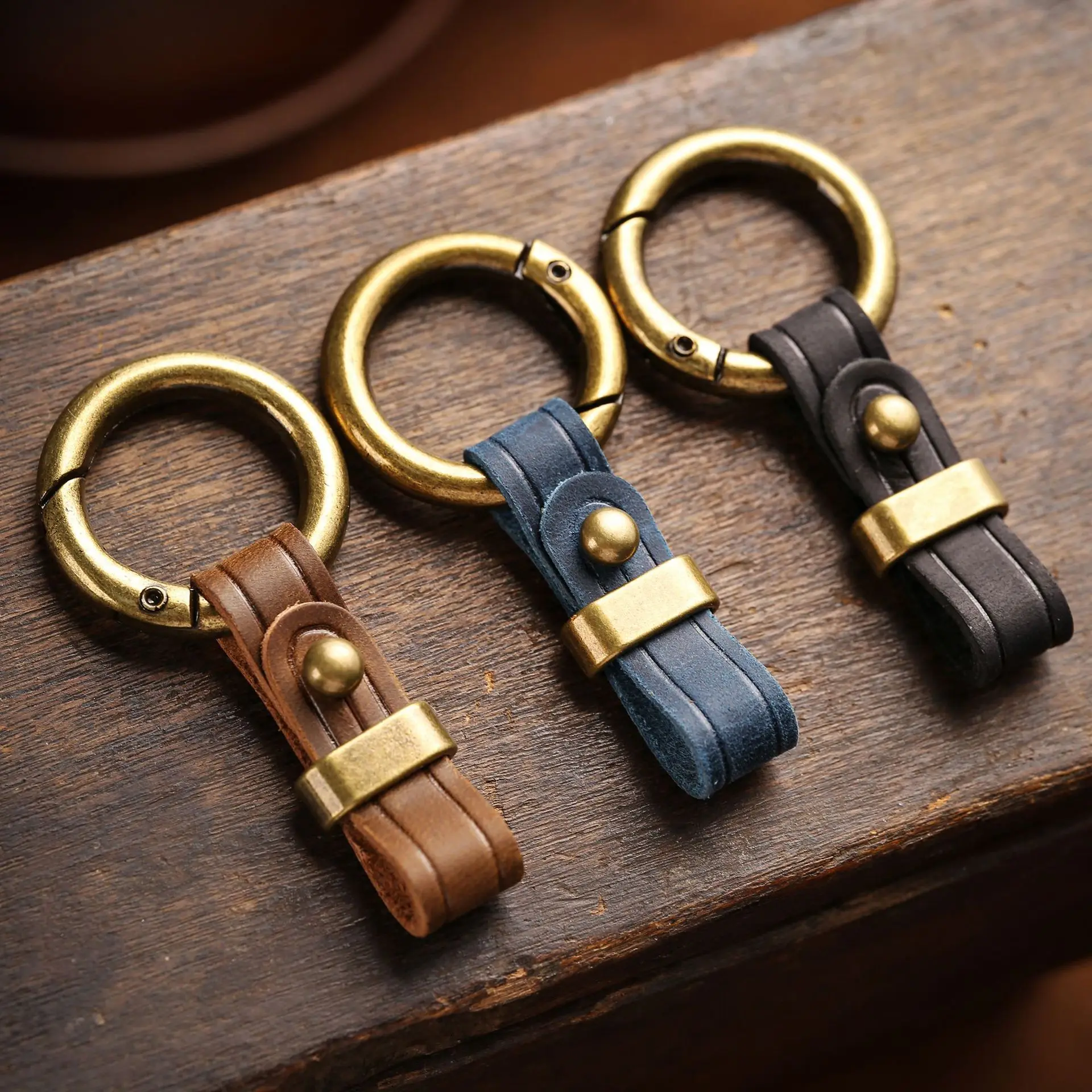 Retro Keychain Cowhide Leather Men Key Chain Women Bag Charm Car Key Ring Holder Vintage for Male Cowboy Gift for Gadget Jewelry