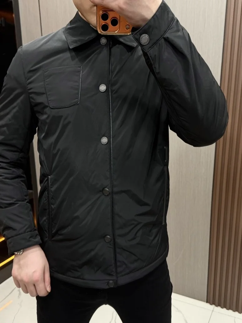 

Новая весенняя модная мужская хлопковая куртка с воротником-стойкой, теплая верхняя одежда, повседневный крой, с боковыми карманами