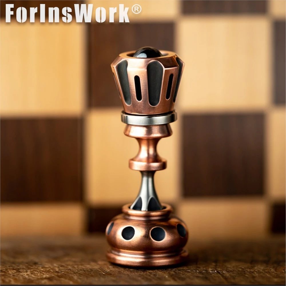 LAUTIE CHEZZ Copper KING Creative Fidget Spinner Desk Decor Stress Relief Toy Relaxation Gadget For Home Office