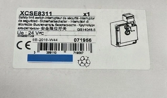 

Brand new XCSE8311 Safety switches, metal, 3 NC, slow break, 2 entries tapped Pg 13, 24 V Fast delivery