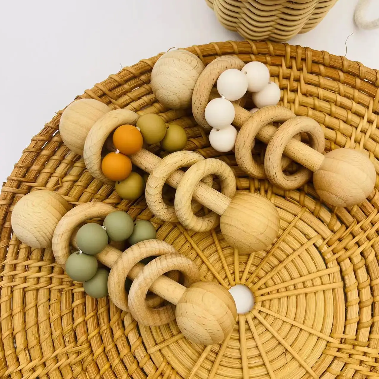 Baby Toys Beech Wooden Rattle Hand Bells Baby Nursing Teether Toys Silicone Beads Wooden Beech Ring Beads Newborn Accessories