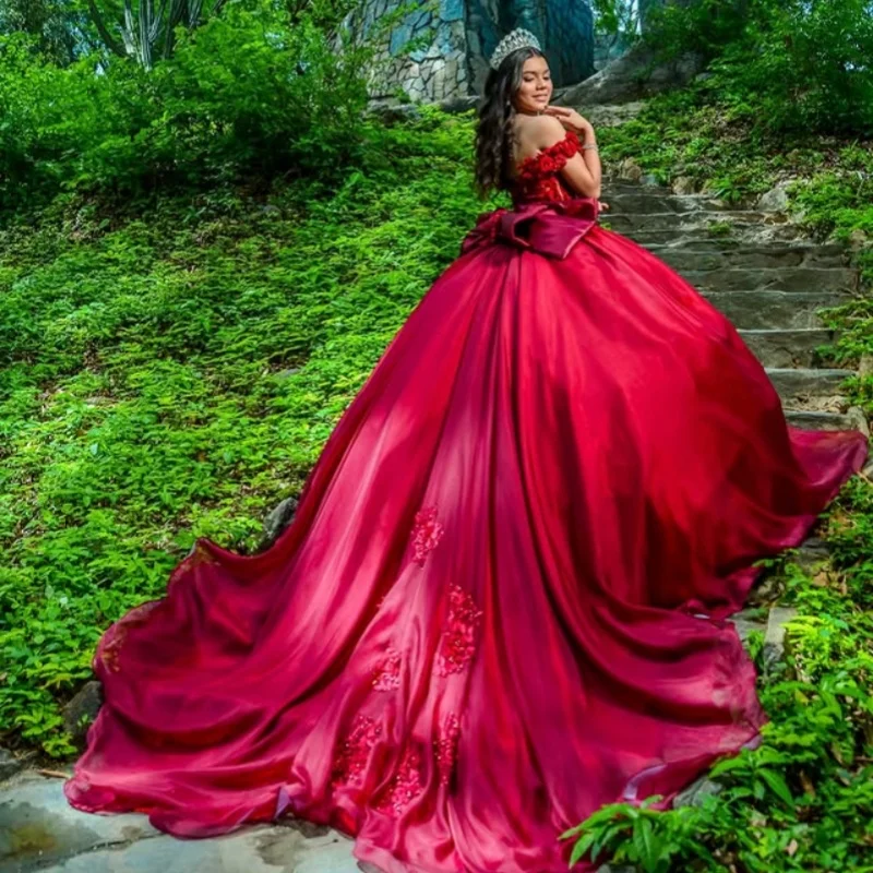 Vestido de quinceañera rojo simple con hombros descubiertos, encaje, cristal, brillo, calcomanía, flor, cola larga, vestidos de 15 quinceañera ﻿ Personalizado