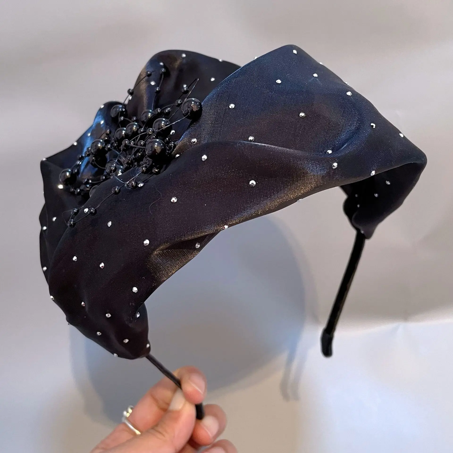Gambiered Gaze-Organza-Stirnband – Strass-Halbmütze mit grauer Haarabdeckung, Vintage-Baskenmütze mit hoher Krone für Partys