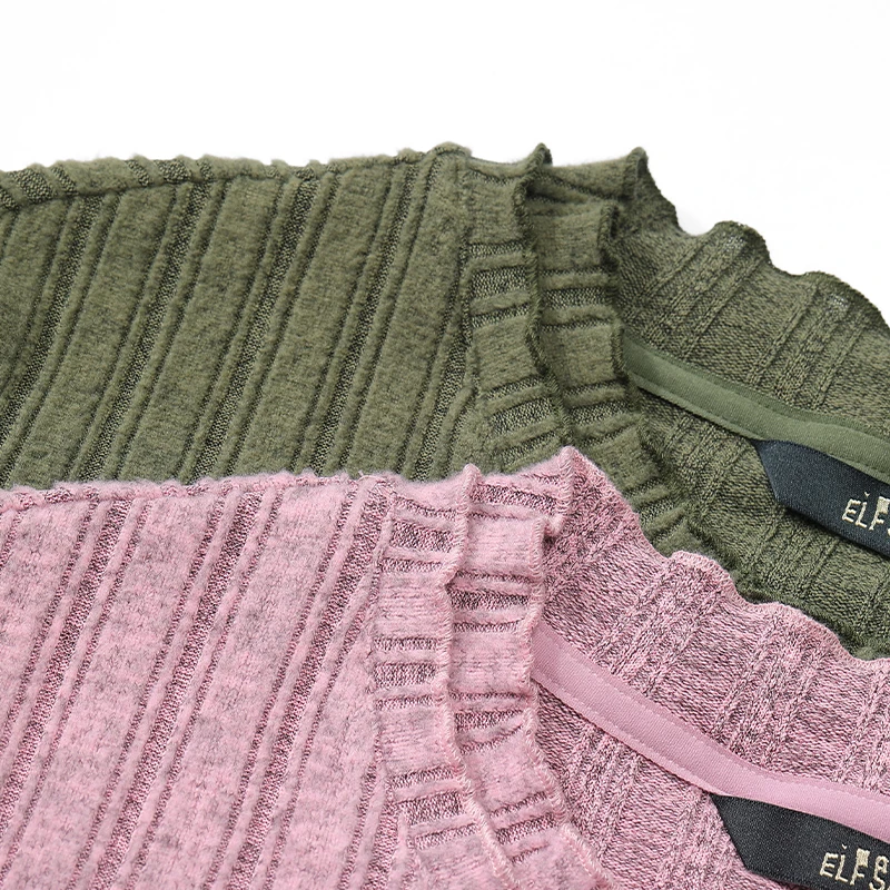 ELFSACK 2025 Autumn New Arrivals Casual Slim Fit Solid Embroidery Base Layer Versatile Knit Sweater For Woman