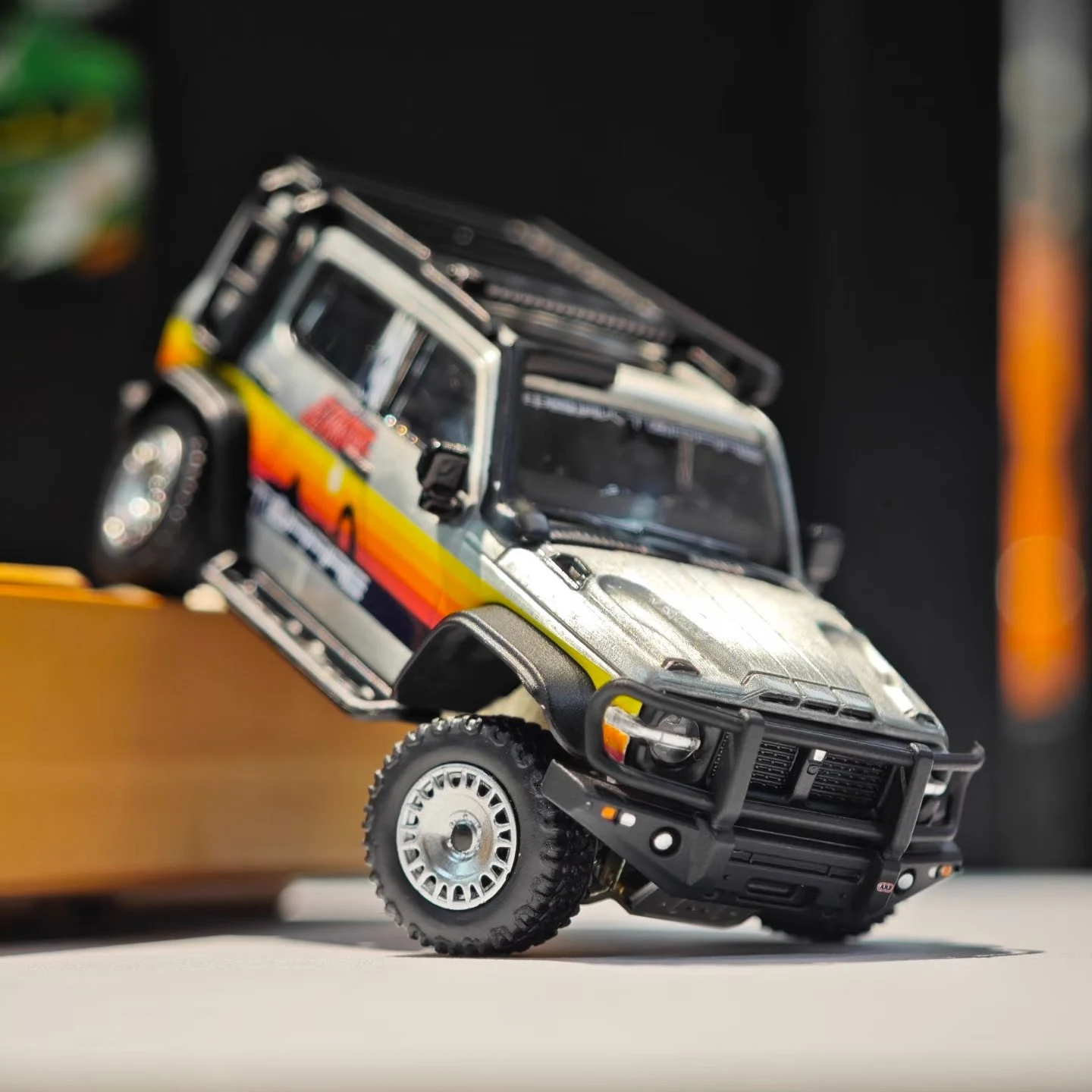

Коллекционная модель автомобиля 2026 HEC Pop Race 1/64 Tank 300 Iron Cavalry 02 из сплава, полностью функциональная, для демонстрации, подарок для мальчиков