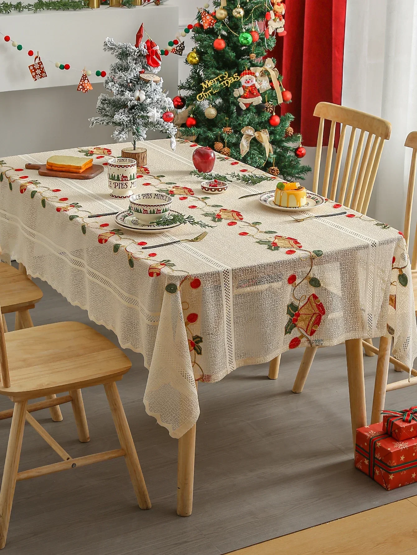 Gerring Embroidered Lace Tablecloth Rectangular Bells Halloween Dinning Table Cloth Cover American Christmas Tablecloths