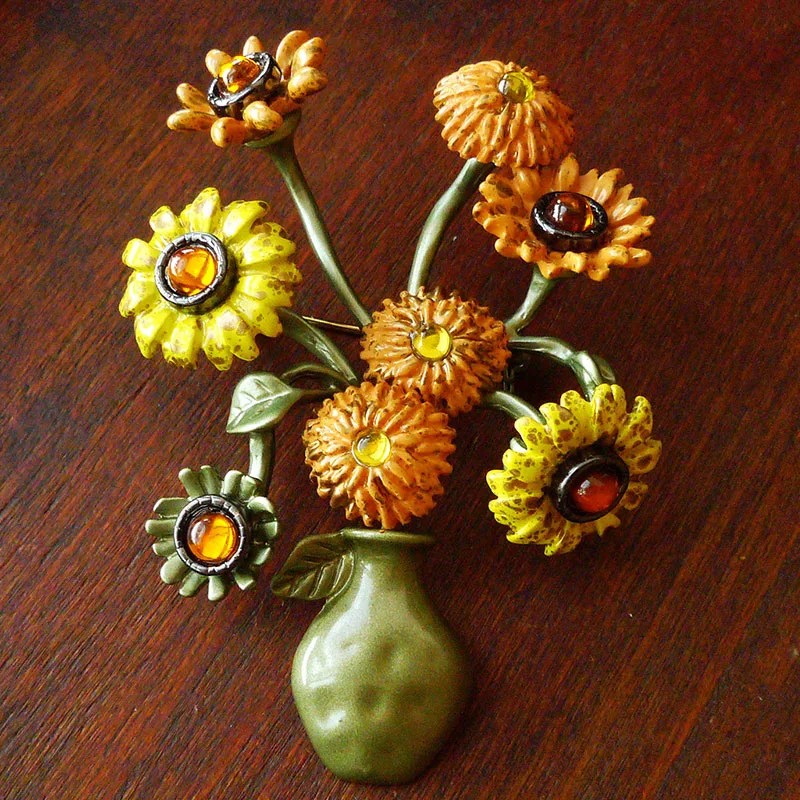 Retro Sunflower Shaped Enamel Brooch Antique Vintage Yellow Flower Pins Brooches Woman Party Jewelry