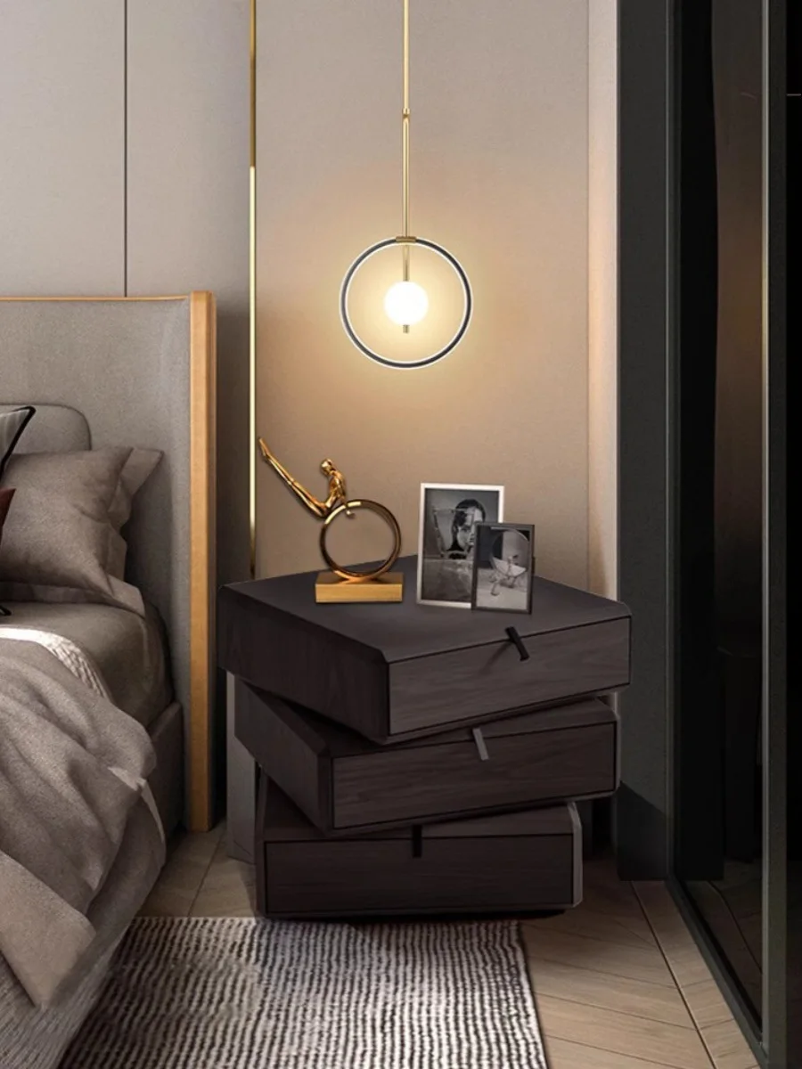 طاولة بجانب السرير فاخرة إيطالية حديثة، دوران بسيط من الخشب الصلب، درج غرفة النوم بأسلوب بسيط وأنيق #3