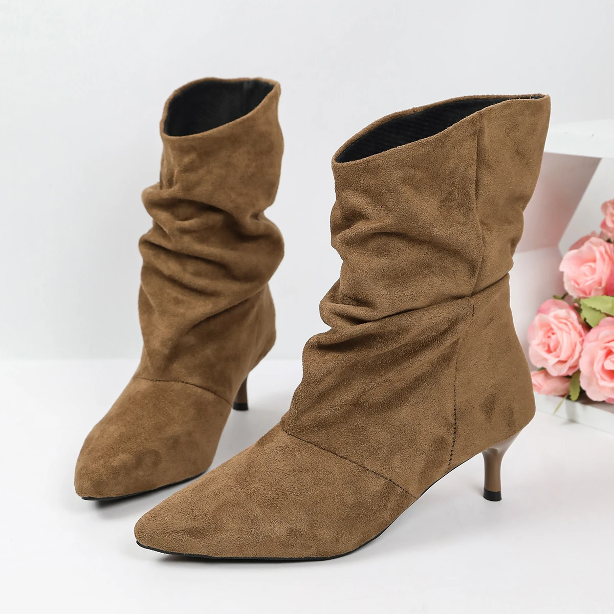 2026 New Retro Style Pointed Thin Heel Elastic Boots for Women, Pleated Pile Boots, Short Boots for Spring and Autumn