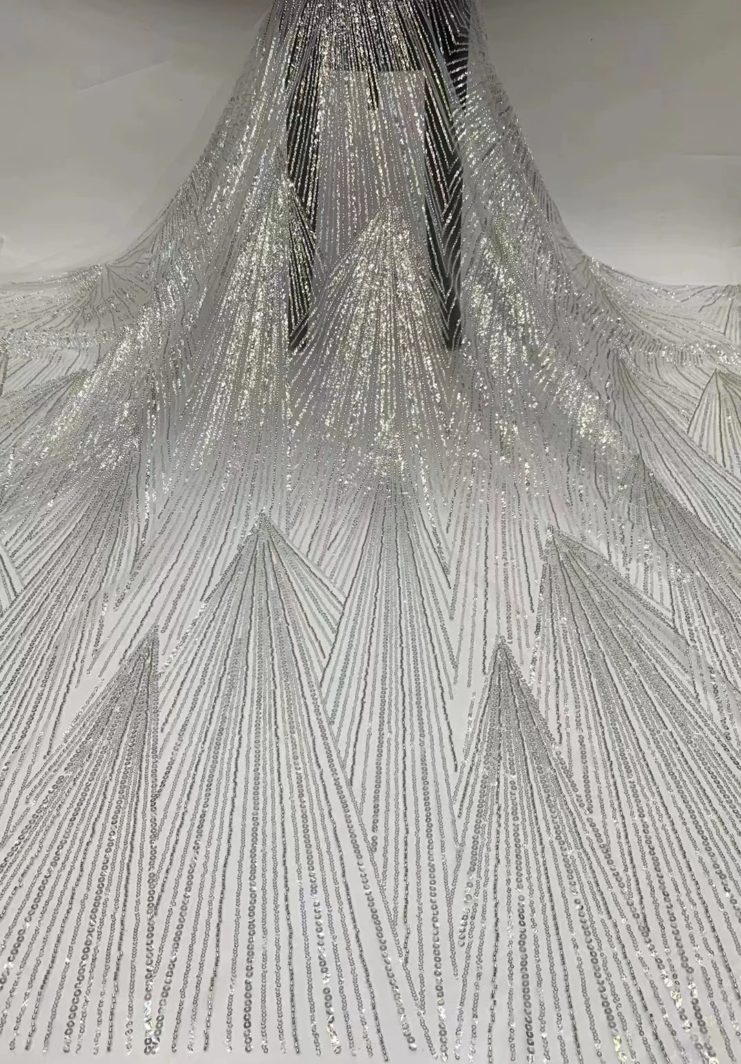 

2025 New Exquisite High-end Fashion Lace Embroidery Bead Tube Sequins, Luxury Ladies Wedding Evening Dresses