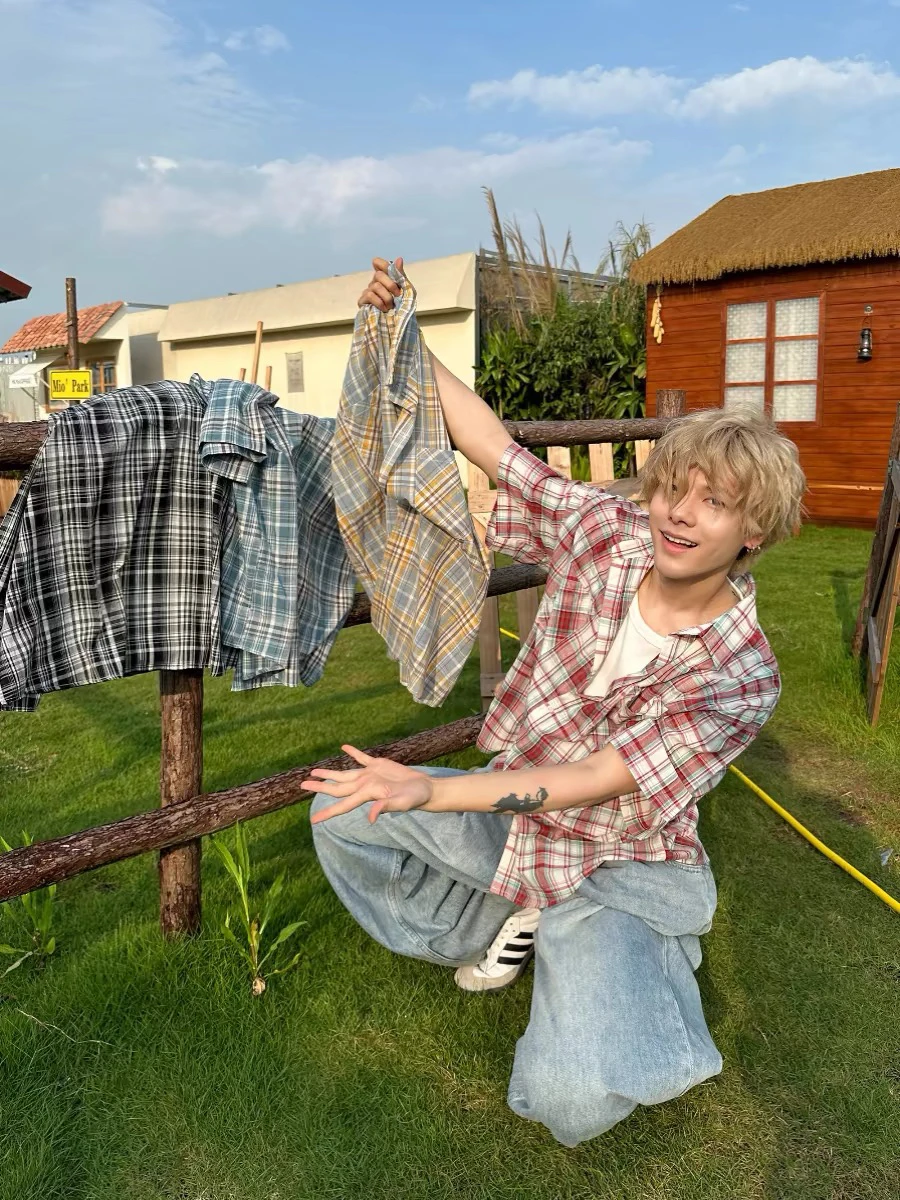 

American Dopane Brued Plaid ort Sve Casual irt ex Summer Loose Versatile Couple f Sve irt