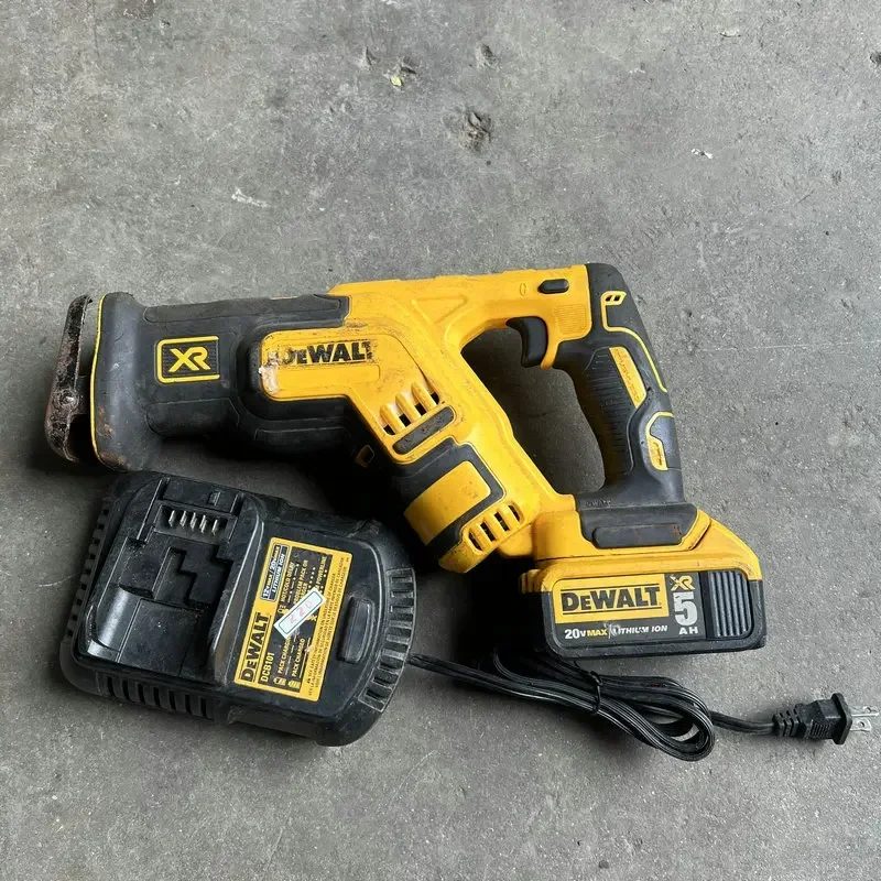 DeWALT DCS367B 20V MAX XR Brushless Magnum Compact Reciprocating Saw DCS367-5.0AH-DCB101  SECOND HAND