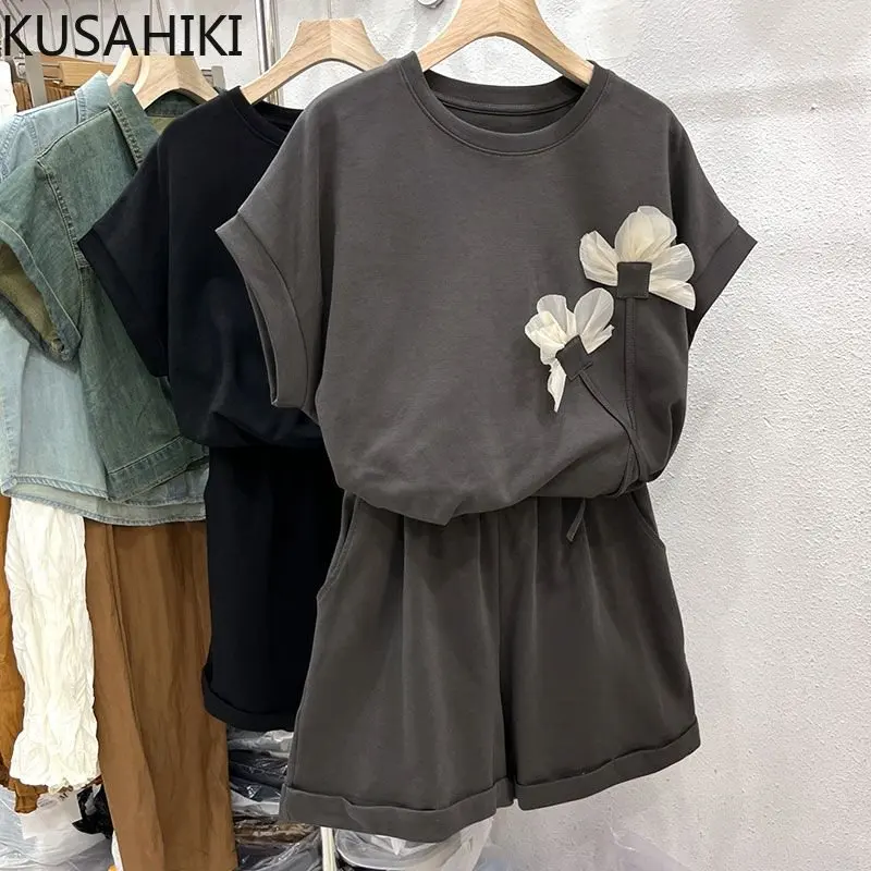 KUSAHIKI Women Outfits Summer 3D Flowers Short Sleeve O-neck T-Shirts + Elasti Cwaist Wide Leg Short Stwo Pieces Sets 2023 New