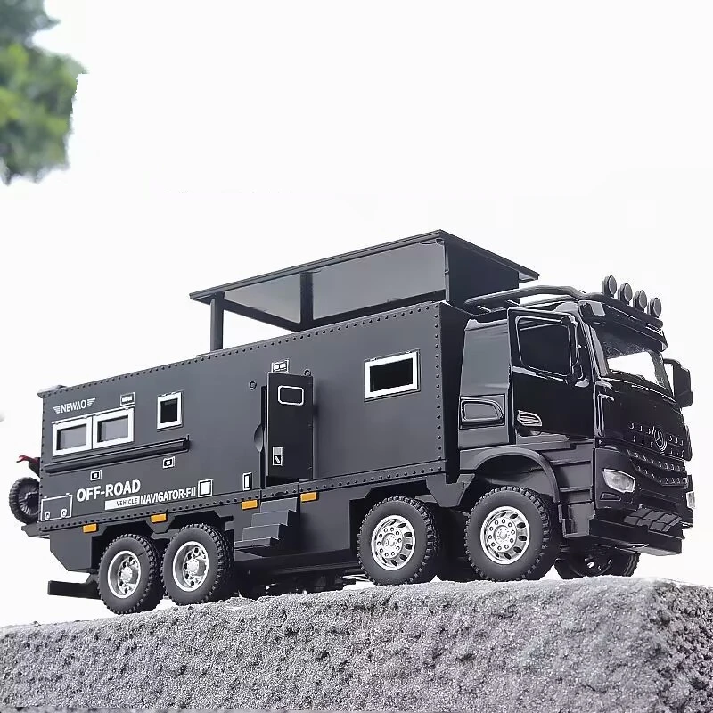 1/28 NOMADISMs Arocs Unimog Alloy Motorhome Touring Car Model Diecast Metal Off-road RV Vehicles Model Sound and Light Kids Gift