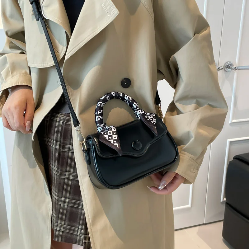 

2025 Summer Fashion Crossbody Bag for Women Versatile Shoulder Bag with Top Handle, Lightweight Tote Bag for Daily Commute