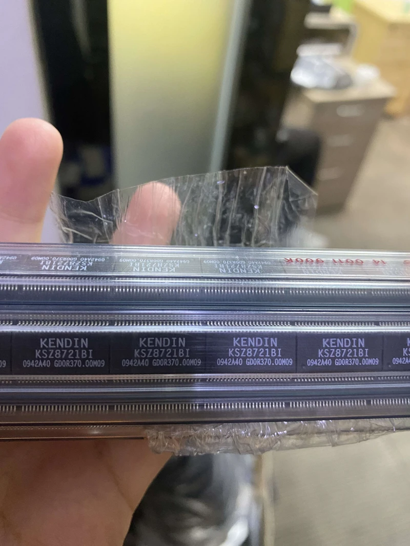 KSZ8721BT LQFP48 / KSZ8721BI SSOP48 KSZ8721B 2.5 فولت 10/100 باستكس/FX مي الطبقة المادية جهاز الإرسال والاستقبال رقاقة IC أصلية