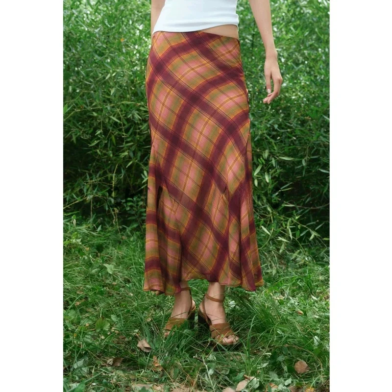 خريف جديد وصول عادية Sle تنورة طويلة ألف خط مع تصميم منقوشة منتصف الخصر ميدي تنورة للنساء Ci تخفيف لباس غير رسمي