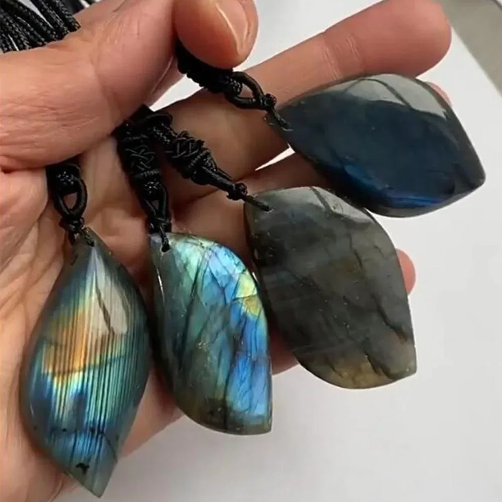 Natural Labradorite Necklace Pendant Moonstone Healing Crystal Stone Pendants with Hand-Woven Rope for Unisex Jewelry