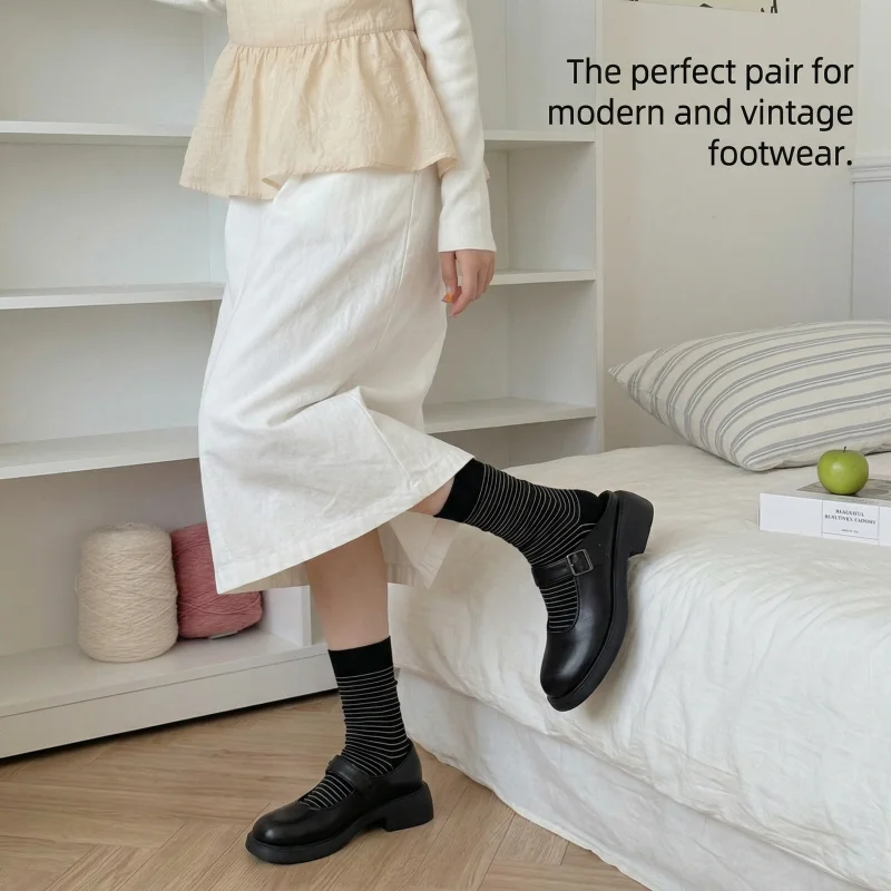 

Women's Striped Cotton Mid-Calf Socks, Soft Breathable Casual Socks for Daily Wear, All Seasons Aesthetic Socks Women Socks