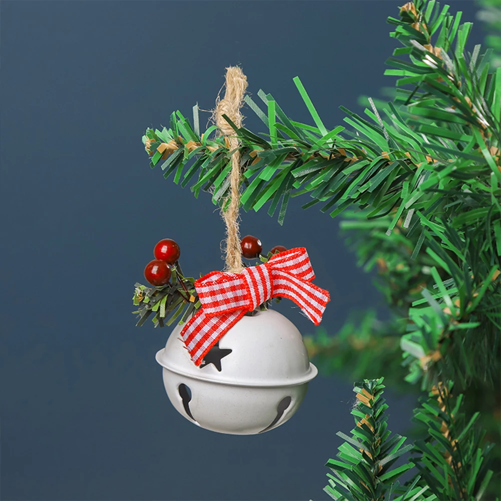 Classic Metal Christmas Bell Pendant for Tree Decoration Timeless Holiday Ornament to Enhance Festive Atmosphere