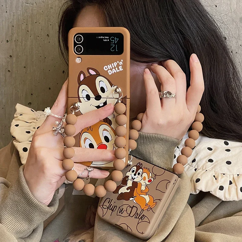 Disney Chip \'n\' Dale Vintage Brown Doll Hand Chain Phone Case For Samsung Galaxy Z Flip 3 4 5G ZFlip3 ZFlip4 Flip3 Flip4 Cover