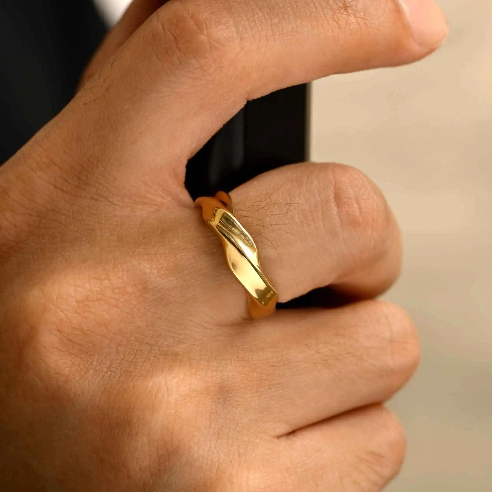 

Classic Mobius Rings for Men Women,Forever Love Stainless Steel Couples Finger Ring,Simple Wedding Ring Engagement Ring Gift