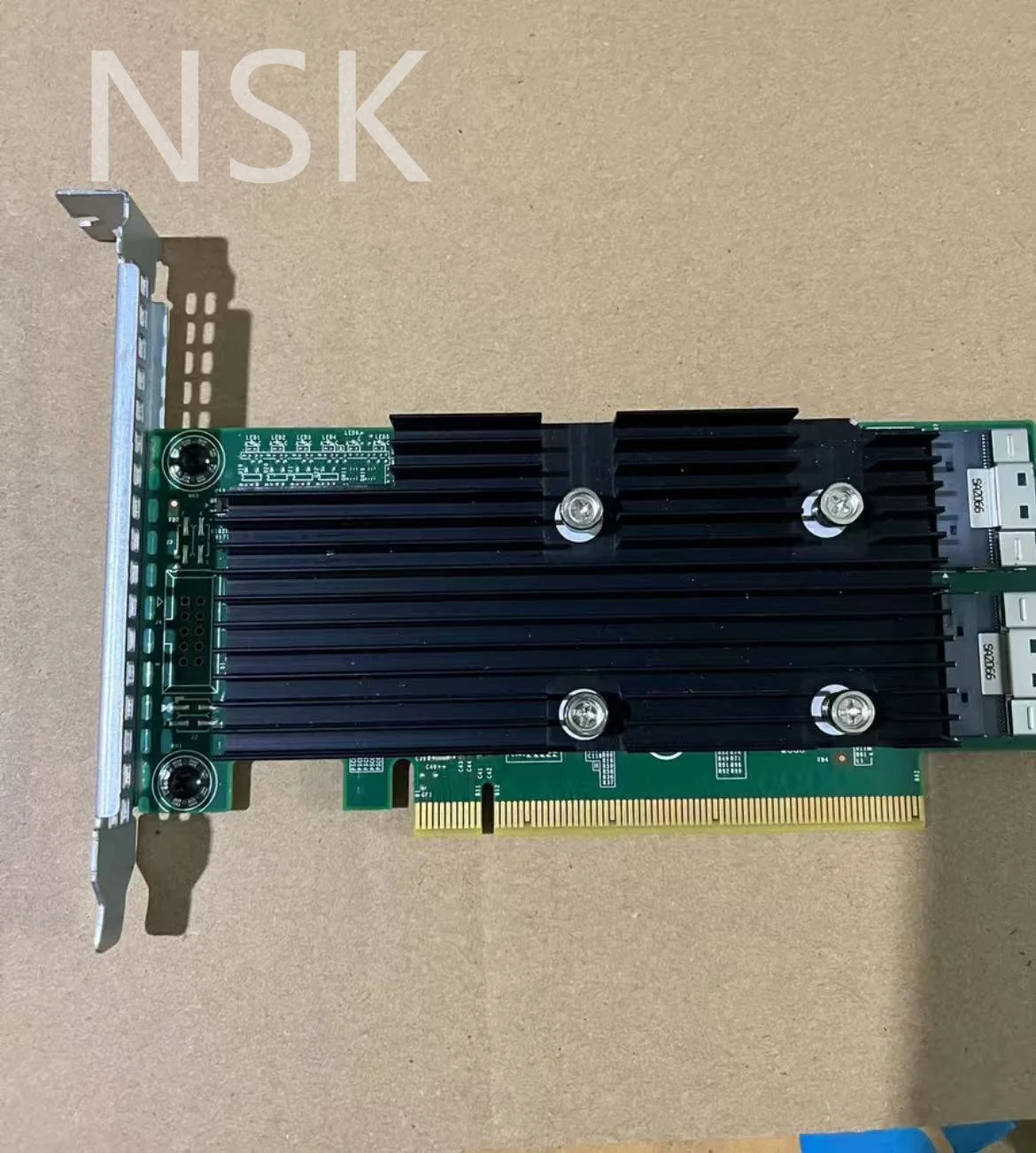 Original  YN9k8 0YN9k8 FOR DELL R740 r640 Server NVME U.2 Solid State Drive Pass Through Card R640 R740 R840 R940X C6420