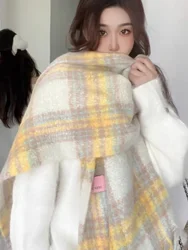 Autumn and winter Korean version of fashionable versatile fringed shawl thickened warm imitation cashmere scarf 2024 new