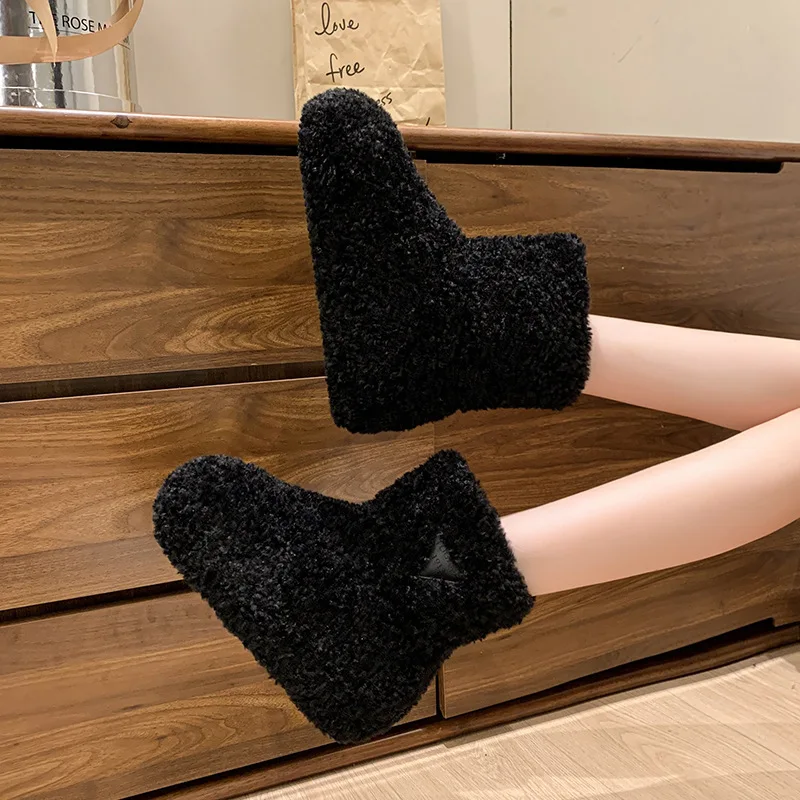 2025년 신상 여성용 양털 스노우 부츠 겨울용 따뜻한 플러시 앵클 부티 플랫폼 숏 부츠 퍼 안감 미끄럼 방지 밑창