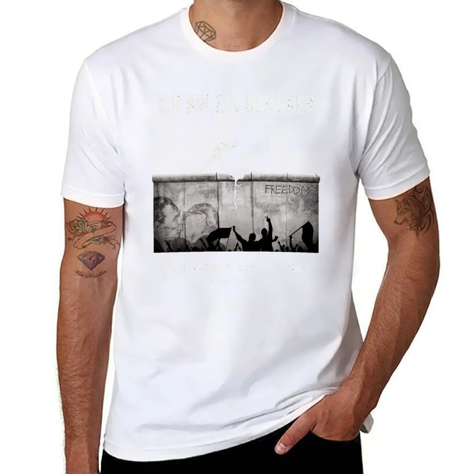 

Ich Bin Ein Berliner, The Fall Of The Berlin Wall 30th Anniversary, 30 Jahre Mauerfall, 9 November 1989 - 2019, The Berl T-Shirt
