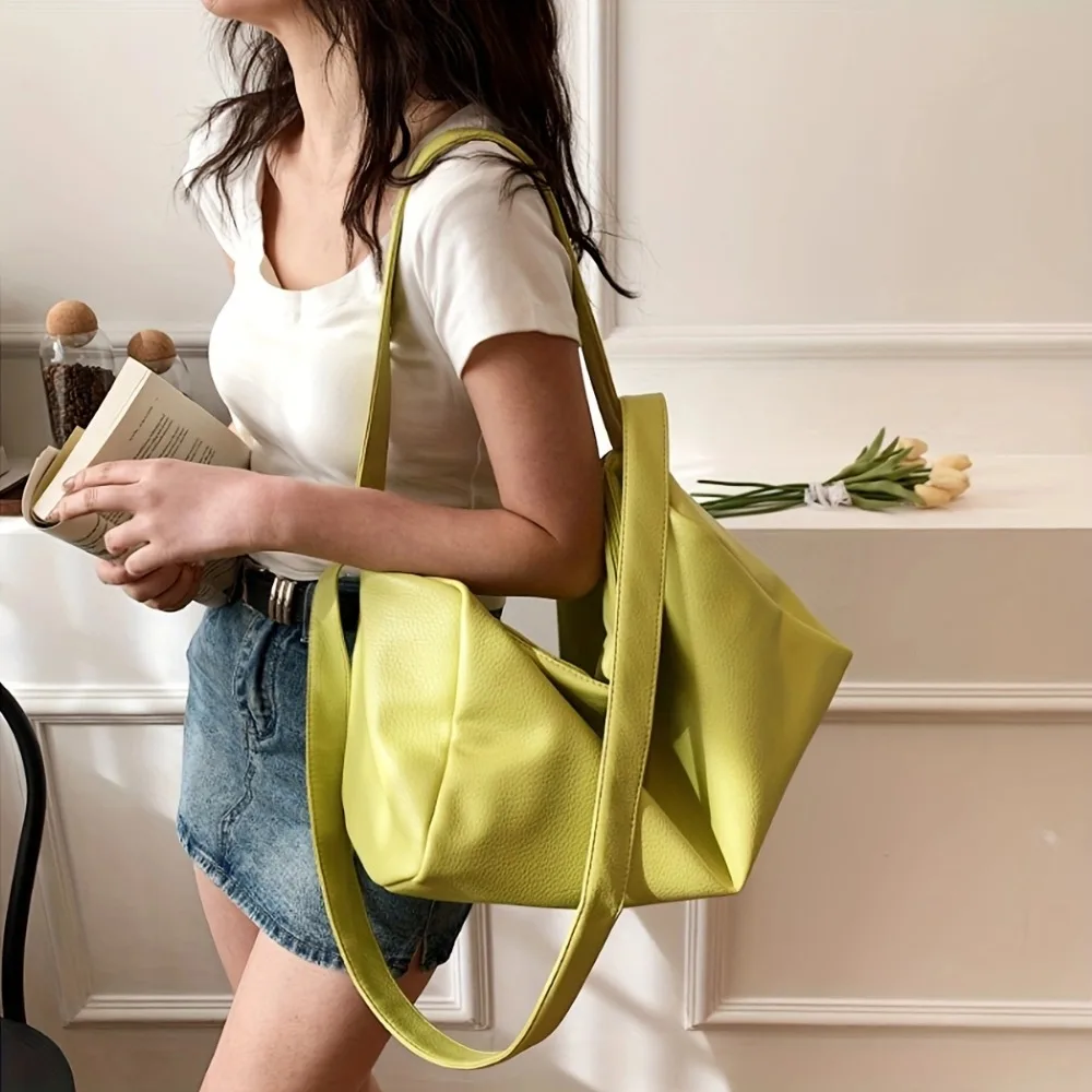 Women's Handbags Large Capacity Fashionable Tote Bag Versatile Stylish and Spacious Shoulder Bag for Daily Use Travel Bags