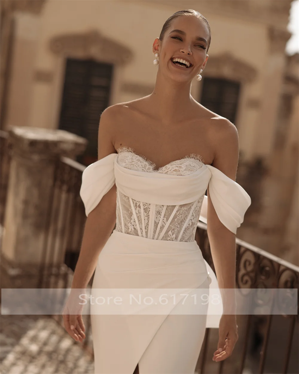 Vestido de novia bohemio con hombros descubiertos, tubo de satén con abertura lateral y encaje sin espalda, vestidos de novia de corte de barrido con lazo personalizado