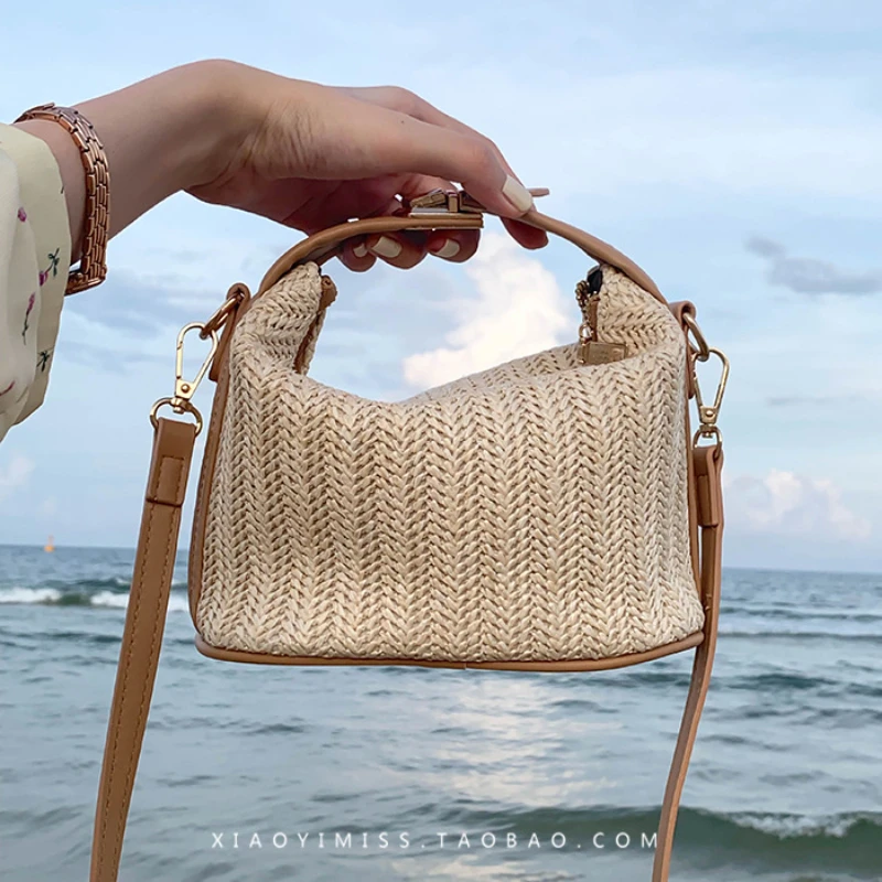 

Korean East Gate Instagram Woven Small Bag Casual Women's Bag Handheld One Shoulder Crossbody Bag 2024 Summer New Edition