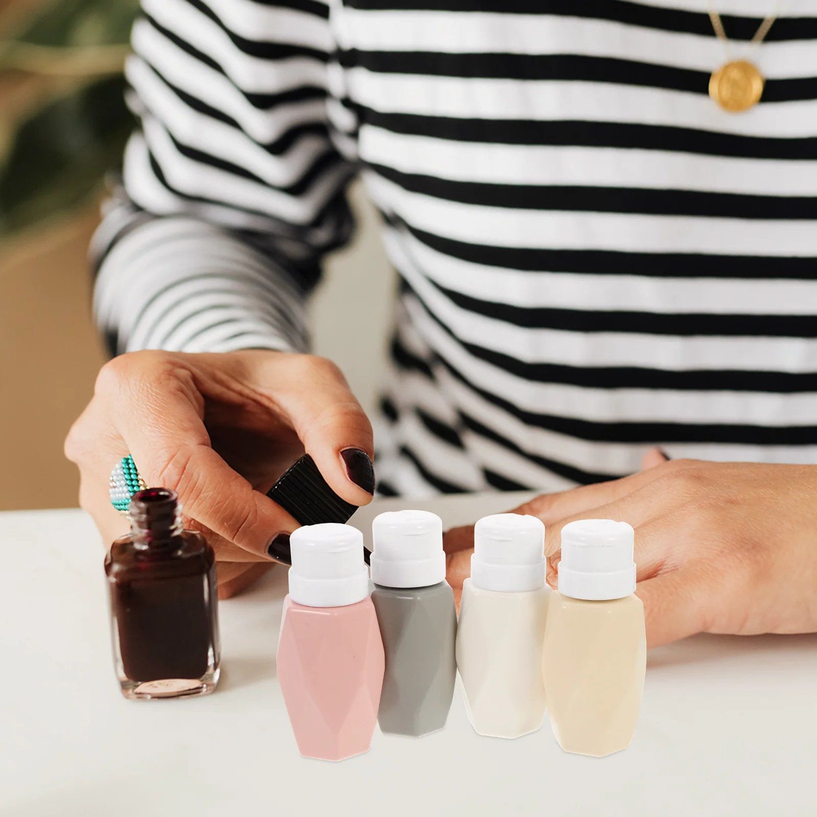 4 قطعة زجاجات الضغط مانعة للتسرب فارغة موزع طلاء الأظافر زجاجات لمسمار الفن مزيل مانيكير السفر تخزين السائل