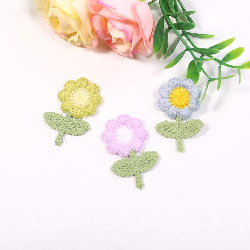 20PCS New 2cm double leaf tree pole flower clothing patch stickers cute hairpin decoration small flowers embroidery cloth sticke