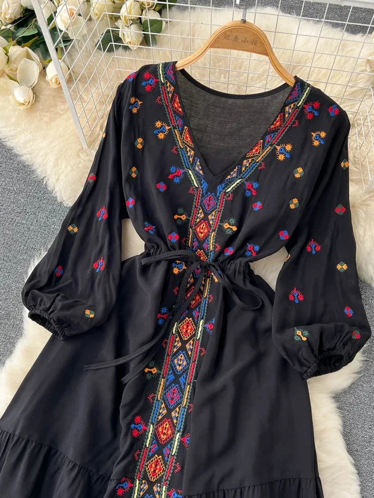 Spring Summer Ethnic Style Waist Slim Embroidery V-neck Dress Female Black Seaside Holiday Bohemian Vestidos Women D1491