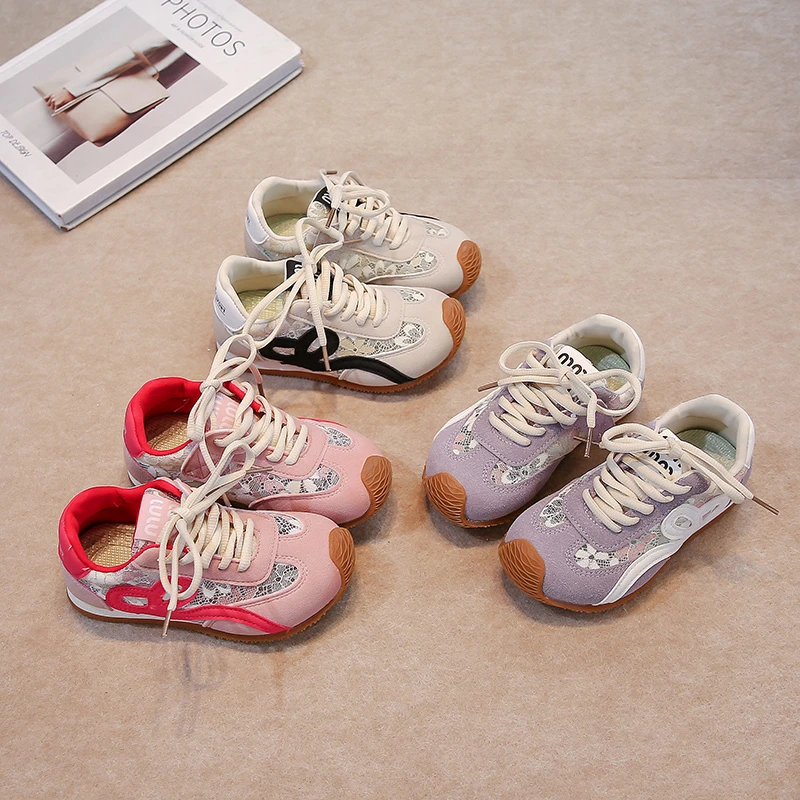 

2026 Latest Fashion Girls Shoes Lace Mesh Breathable Spring Autumn Sneakers Retro Style Shoes for Boys and Girls Kids Shoes