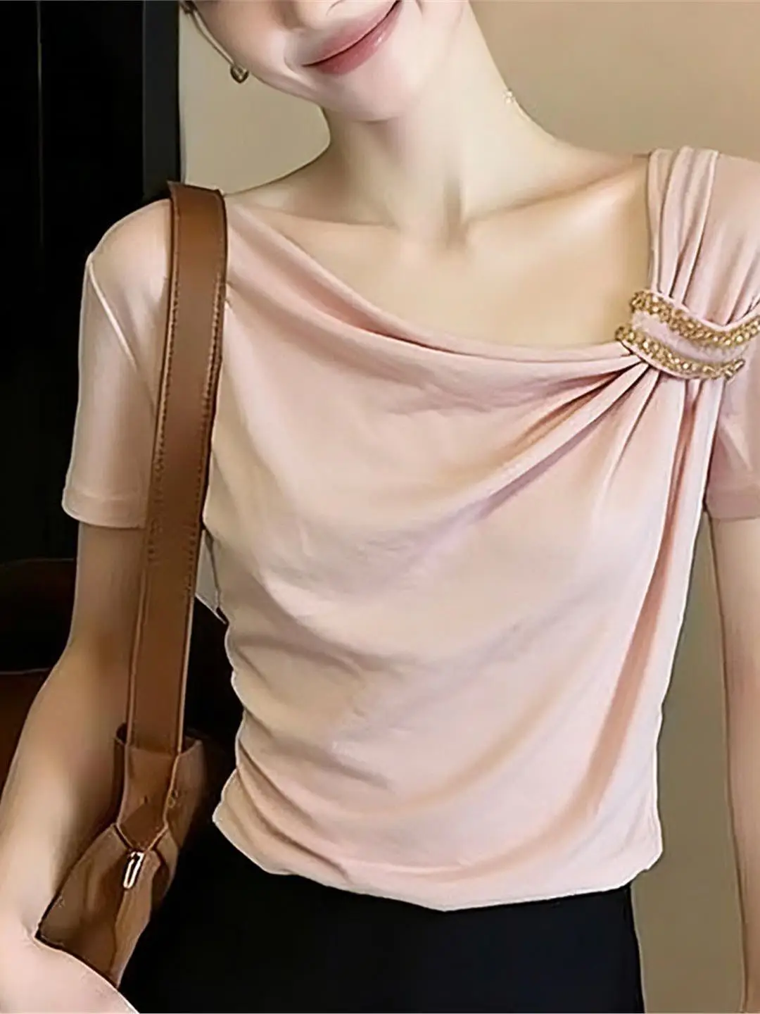 

Gentle Wind Bell Collar Beaded Short Sleeve T-Shirt Women's Summer New Small Design Sense Asymmetrical Slimming Top
