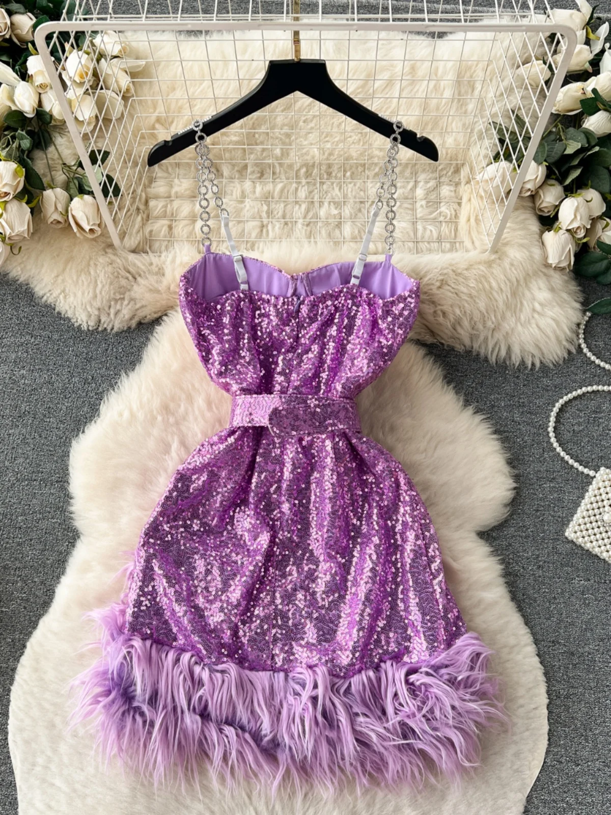 Sexy Chain Camisole Strapless Sequin Ceremonial Dress Slim Fit Temperament Fur Patchwork Short Dress 2024 Wspaniałe sukienki na studniówkę